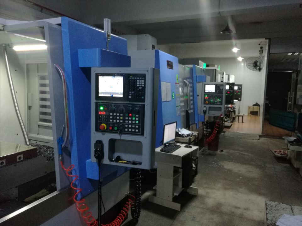 模具機(jī)器